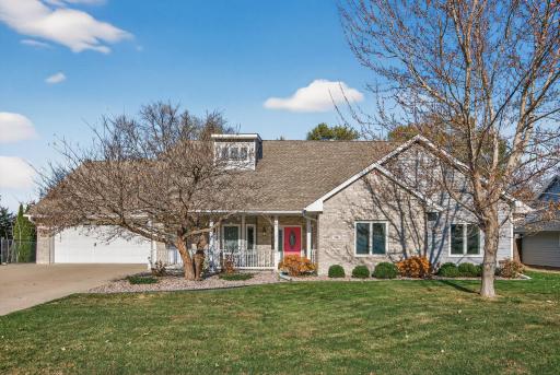 706 Bohlken Drive, Hastings, MN 55033