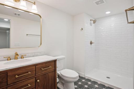 5329 Ewing Avenue S, Minneapolis, MN 55410