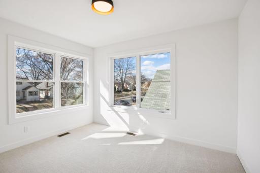 5329 Ewing Avenue S, Minneapolis, MN 55410