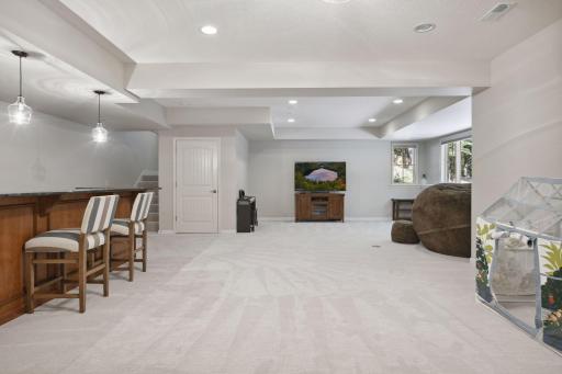 20695 Spencer Lane, Excelsior, MN 55331