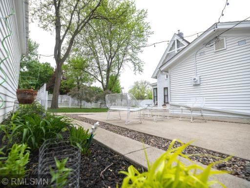 201 2nd Street N, Cannon Falls, MN 55009
