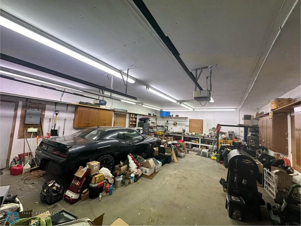 Garage.jpg