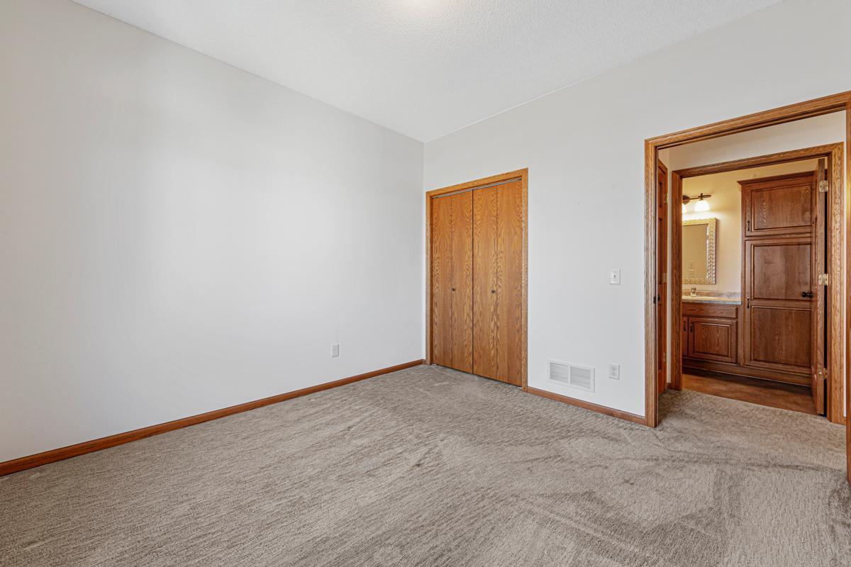 32 Bedroom 2.jpg