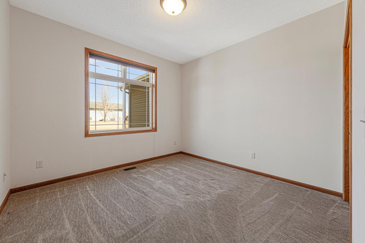 31 Bedroom 2.jpg