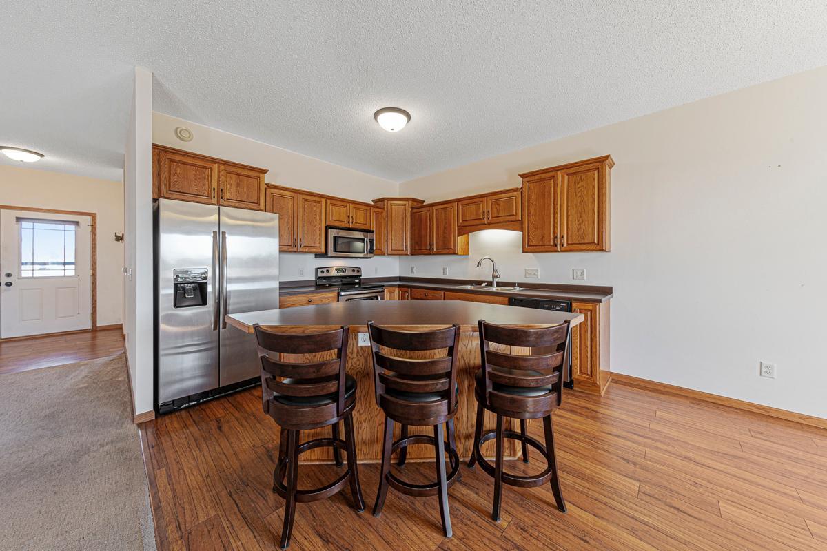 18 Kitchen.jpg