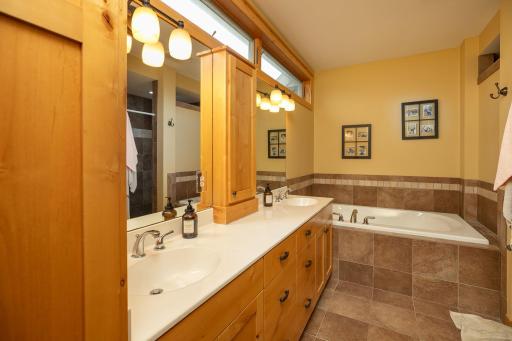 1050 Maplebeck Place NE, Byron, MN 55920