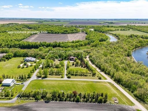 27192 237th Avenue SW, Crookston, MN 56716