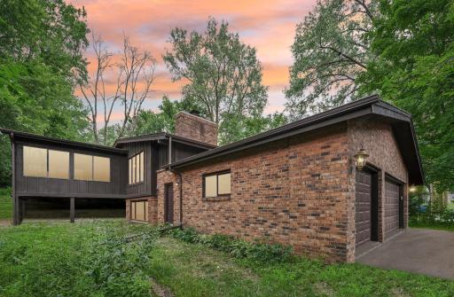 101 Oak Shore Drive, Burnsville, MN 55306