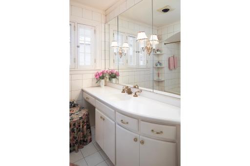 4887 E Lake Harriet Parkway, Minneapolis, MN 55419