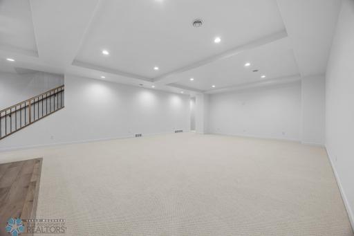 8928 Meadowlark Parkway, Horace, ND 58047