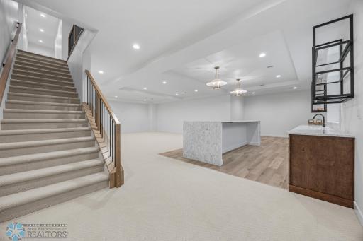8928 Meadowlark Parkway, Horace, ND 58047