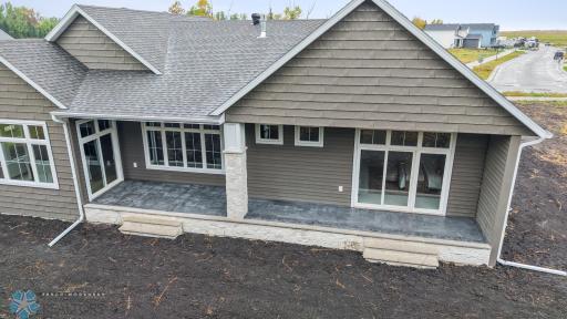 8928 Meadowlark Parkway, Horace, ND 58047
