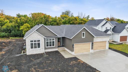 8928 Meadowlark Parkway, Horace, ND 58047