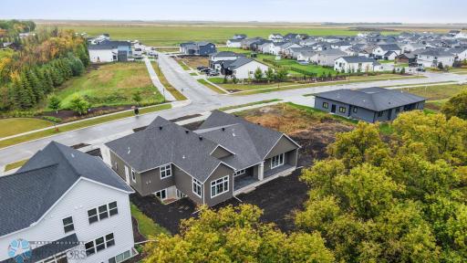 8928 Meadowlark Parkway, Horace, ND 58047