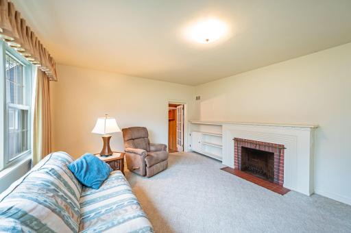2011 Albion Ave Fairmont MN-38.jpg