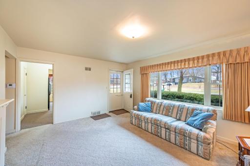 2011 Albion Ave Fairmont MN-10.jpg