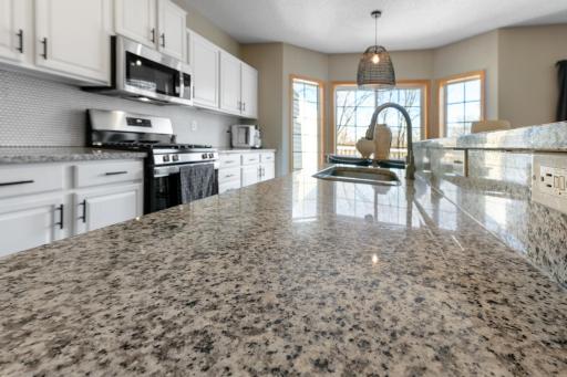 14232 Fountain Hills Ct SE, Prior Lake, MN 55372_1901.jpg