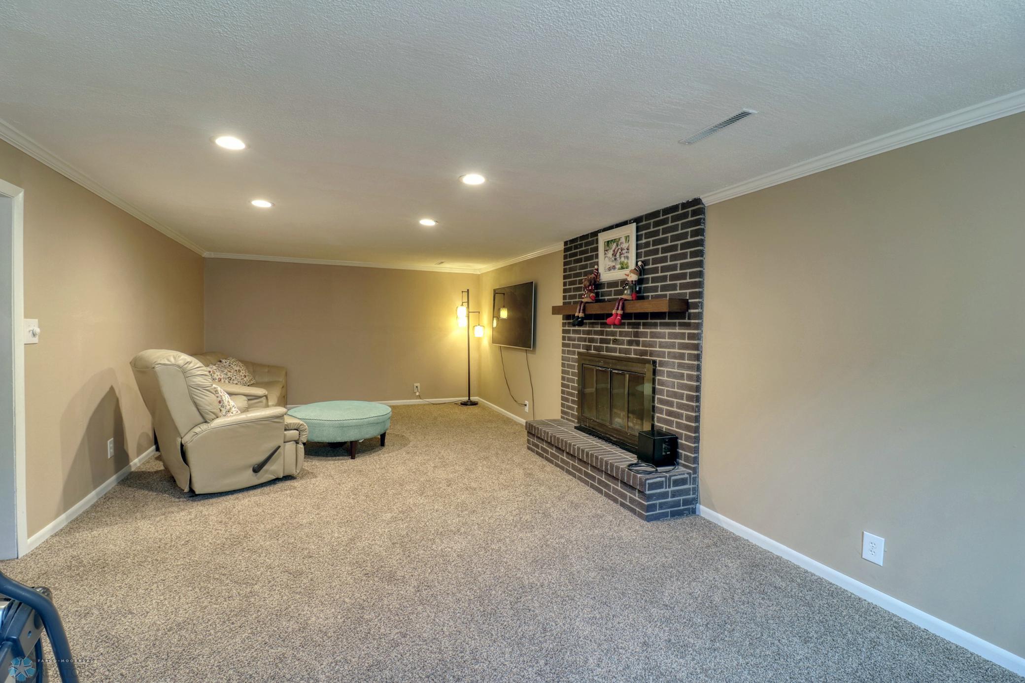 15Basement1_4.jpg