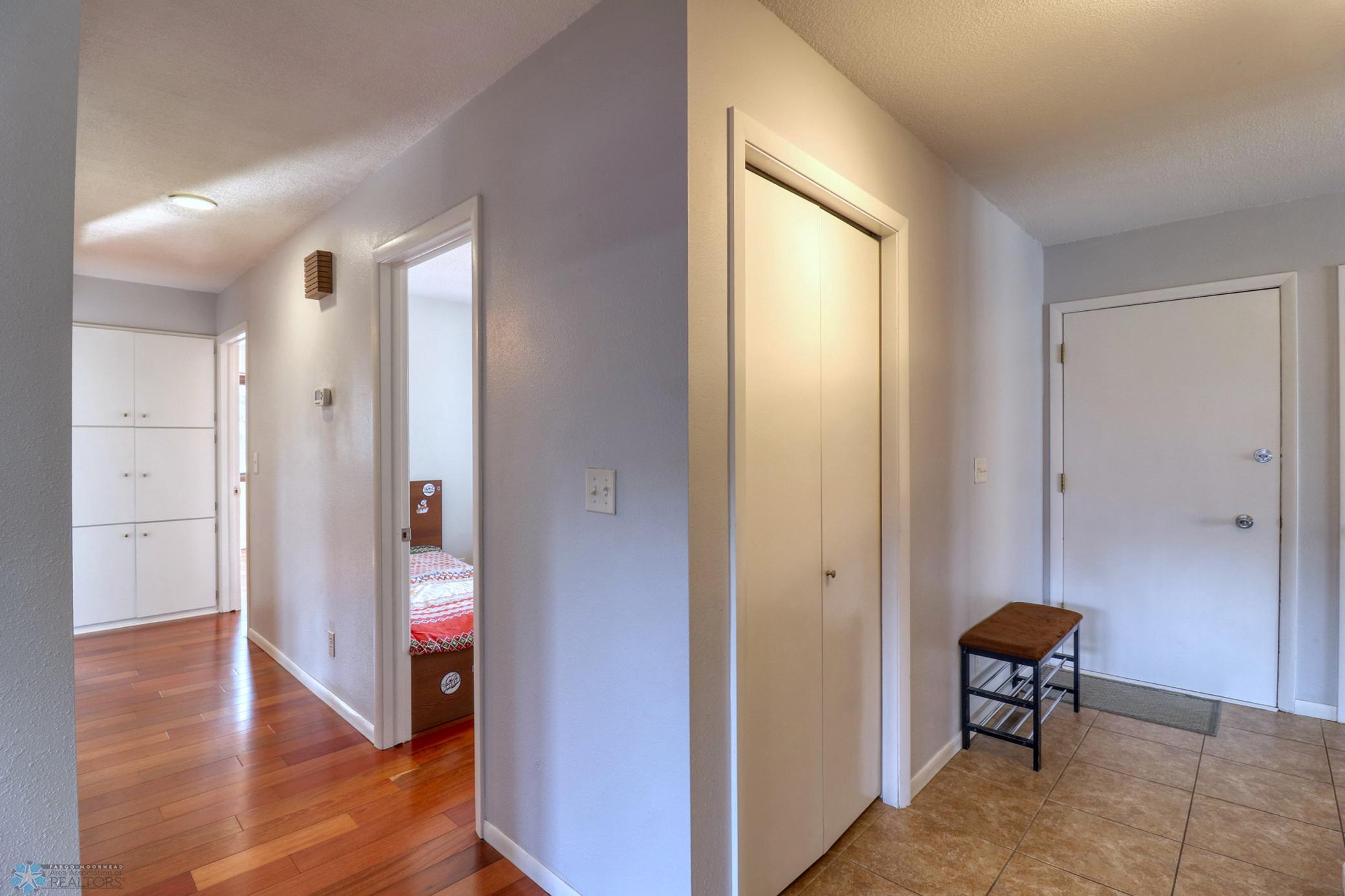8Hallway.jpg