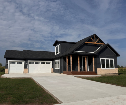 1508 Ellis Avenue, Marshall, MN 56258