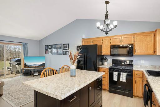 10458 287th Avenue NW, Zimmerman, MN 55398