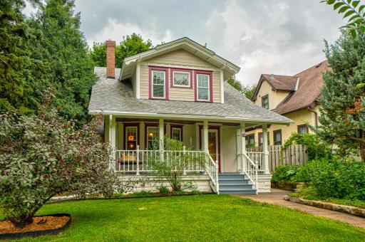 1380 Grand Avenue, Saint Paul, MN 55105