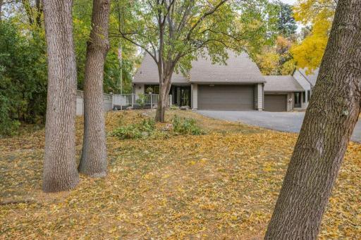 8493 Rice Lake Road, Maple Grove, MN 55369