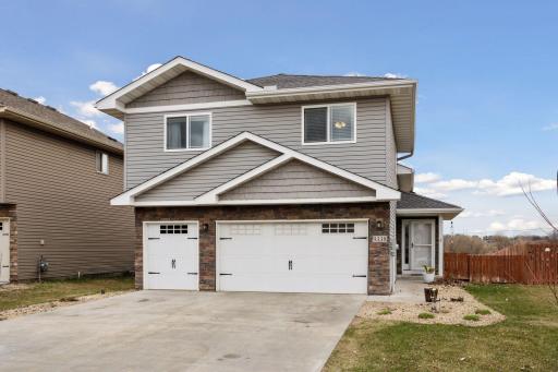 9338 Golden Pond Lane N, Monticello, MN 55362
