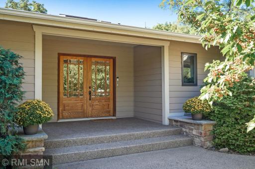 5285 E Lake Beach Court, Saint Paul, MN 55126