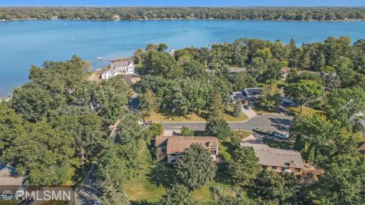 5285 E Lake Beach Court, Saint Paul, MN 55126