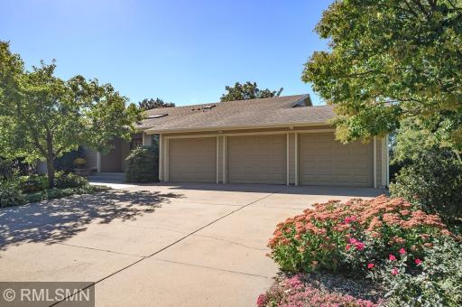 5285 E Lake Beach Court, Saint Paul, MN 55126