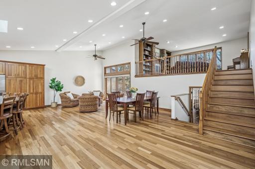 5285 E Lake Beach Court, Saint Paul, MN 55126