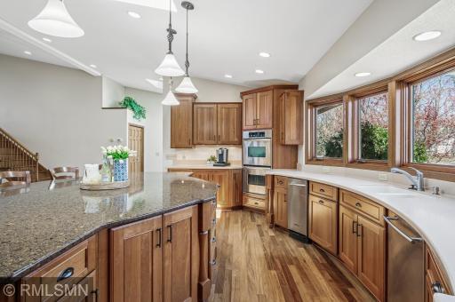 5285 E Lake Beach Court, Saint Paul, MN 55126