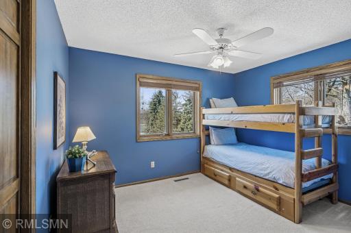 5285 E Lake Beach Court, Saint Paul, MN 55126