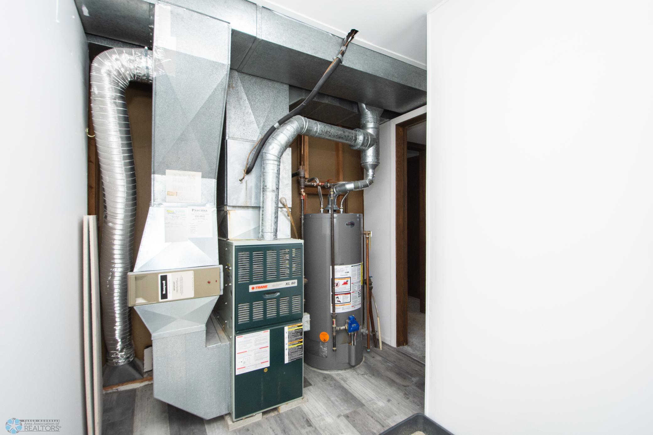 laundry/utility room