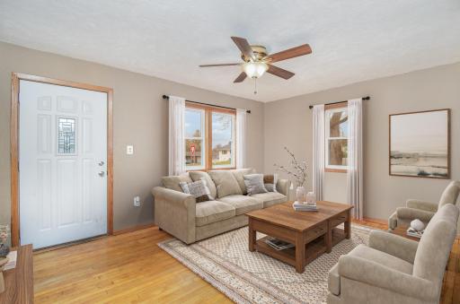 425 E Court Street, Belle Plaine, MN 56011