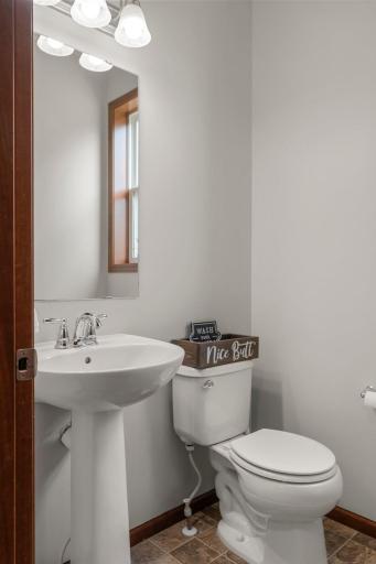 18285 Dunbury Avenue, Farmington, MN 55024