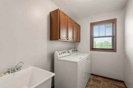 18285 Dunbury Avenue, Farmington, MN 55024