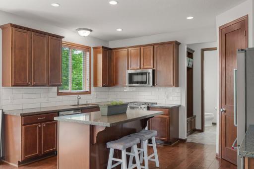 18285 Dunbury Avenue, Farmington, MN 55024