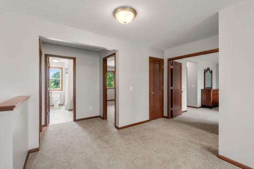 18285 Dunbury Avenue, Farmington, MN 55024