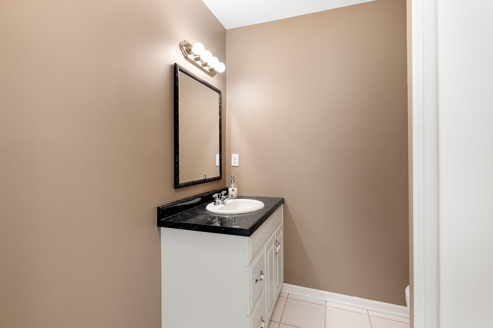 49-web-or-mls-20645-206th-st-w.jpg