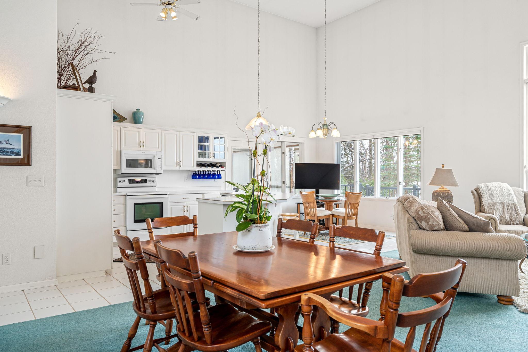 26-web-or-mls-20645-206th-st-w.jpg