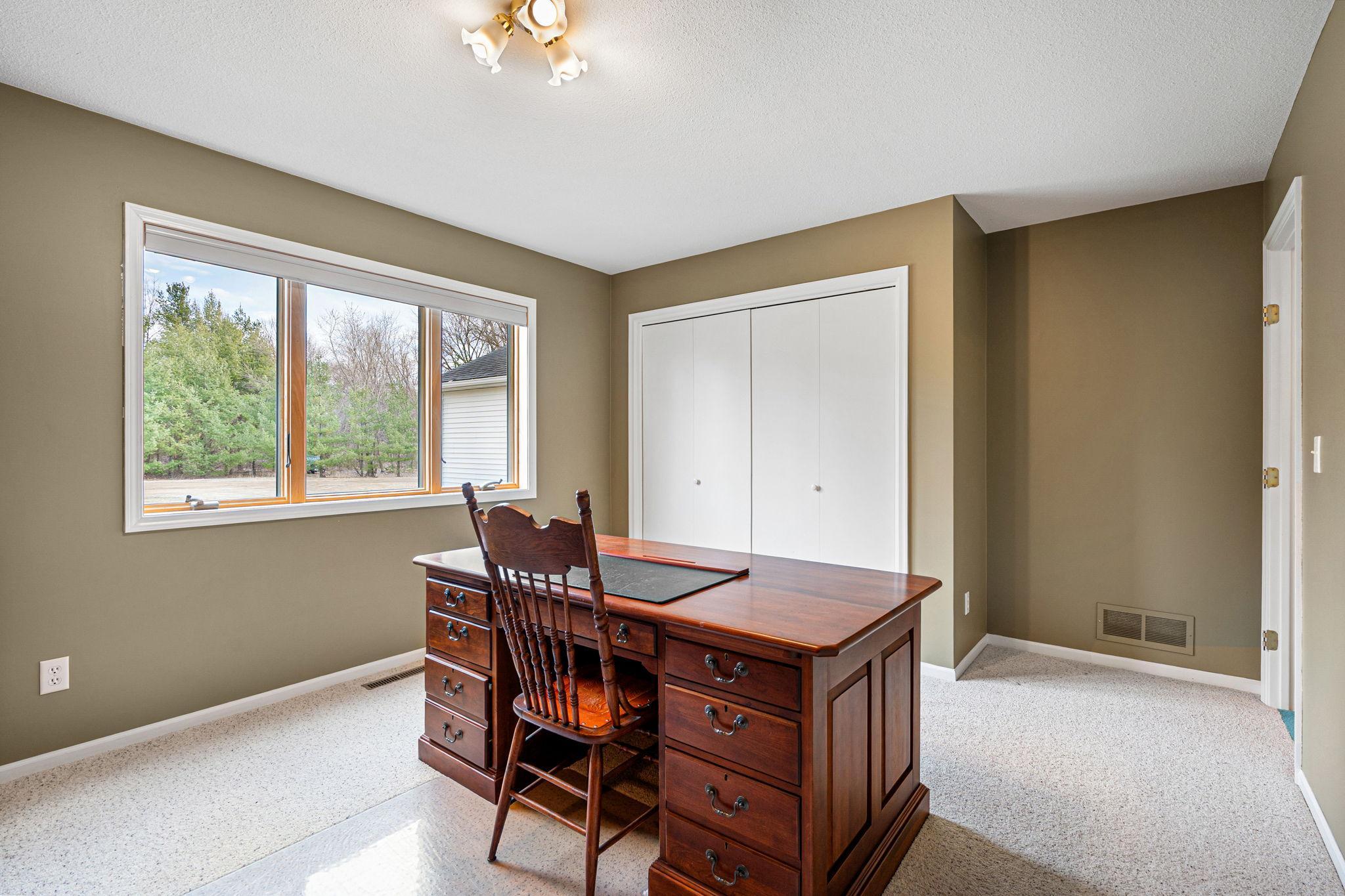 48-web-or-mls-20645-206th-st-w.jpg