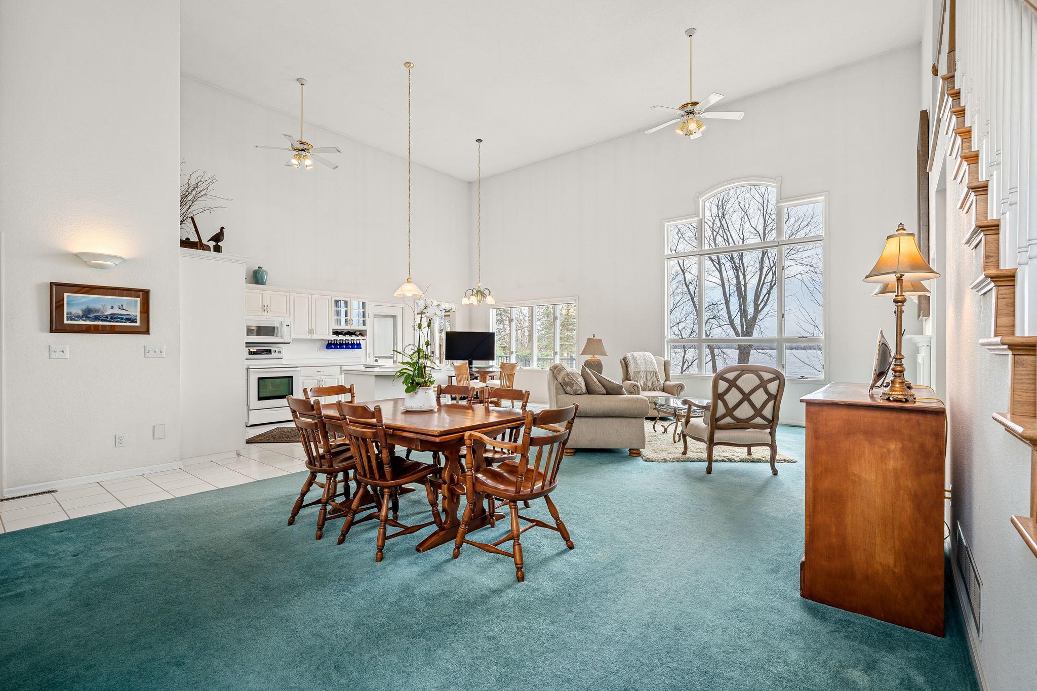 25-web-or-mls-20645-206th-st-w.jpg