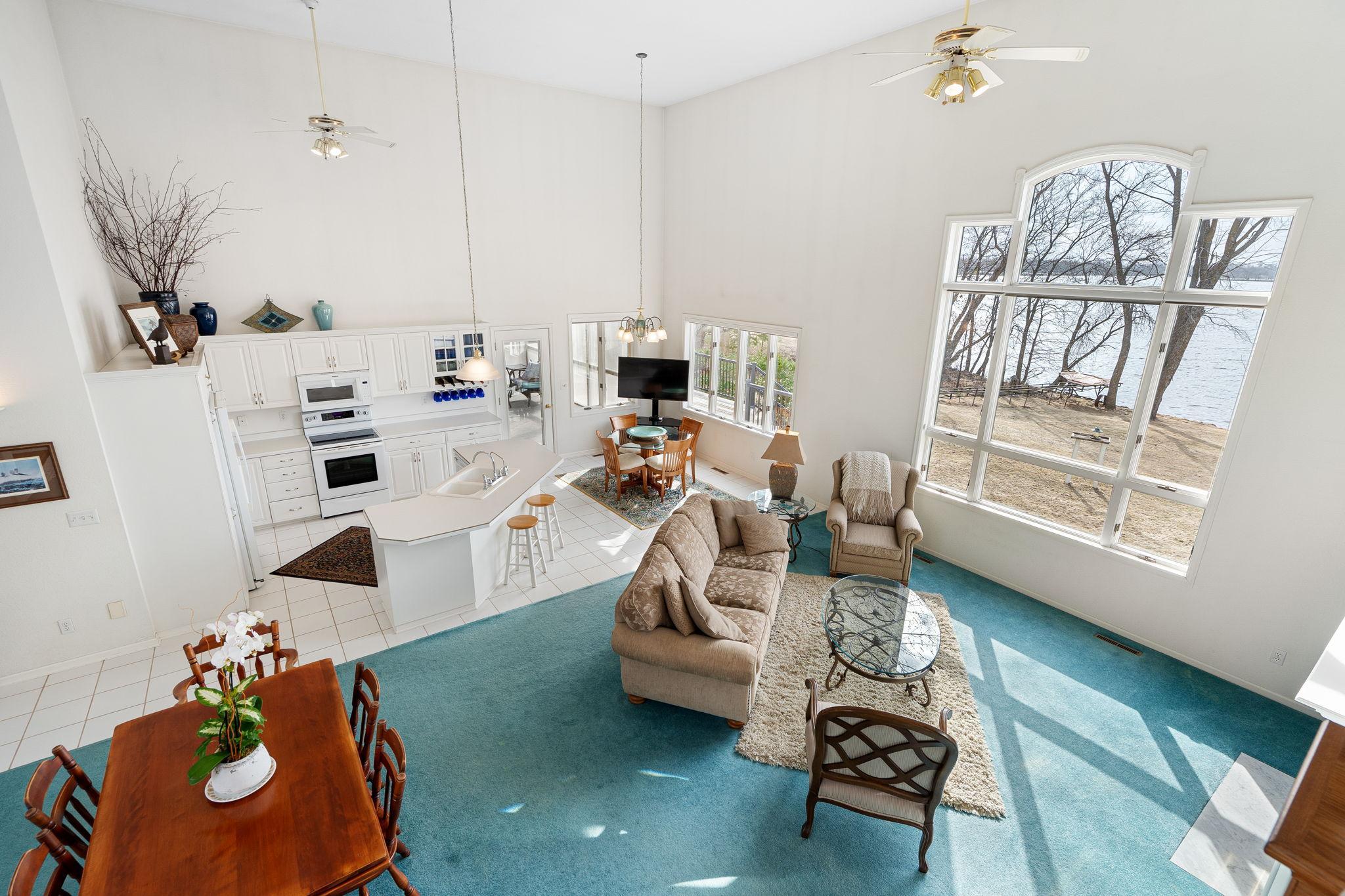 44-web-or-mls-20645-206th-st-w.jpg
