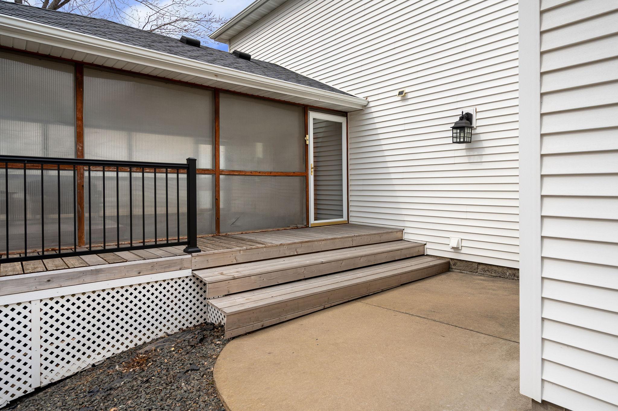 14-web-or-mls-20645-206th-st-w.jpg