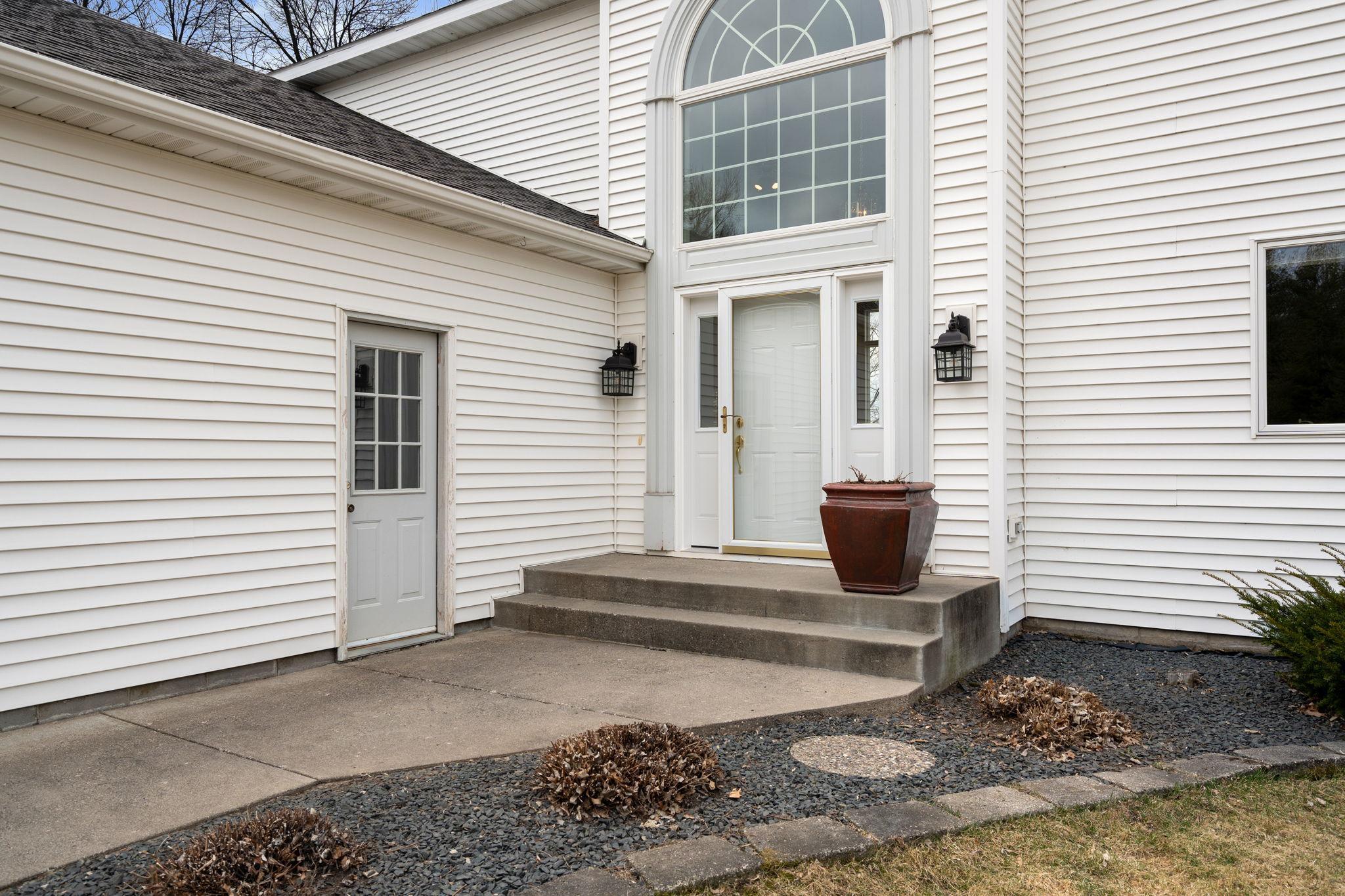 5-web-or-mls-20645-206th-st-w.jpg