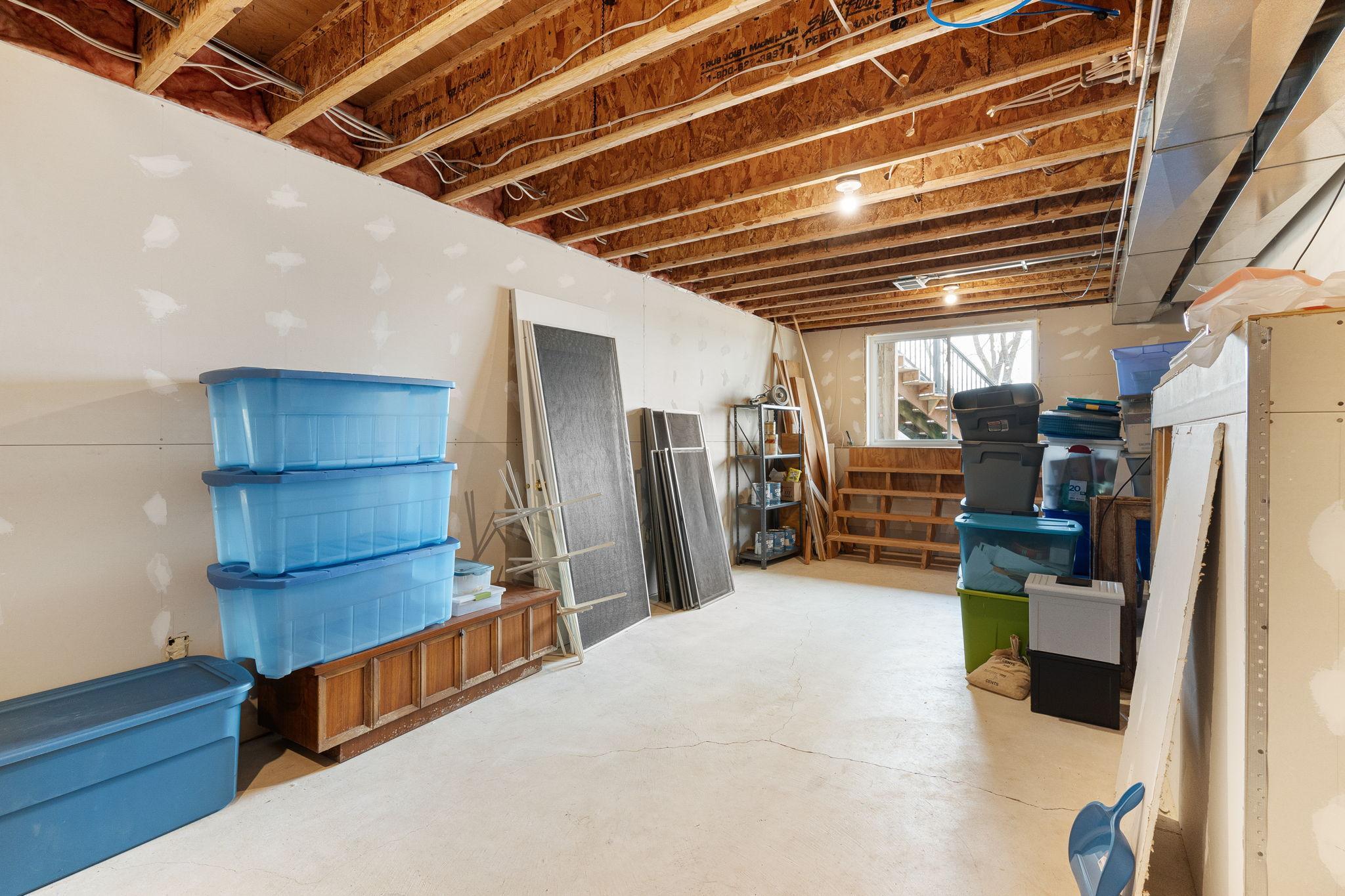 68-web-or-mls-20645-206th-st-w.jpg