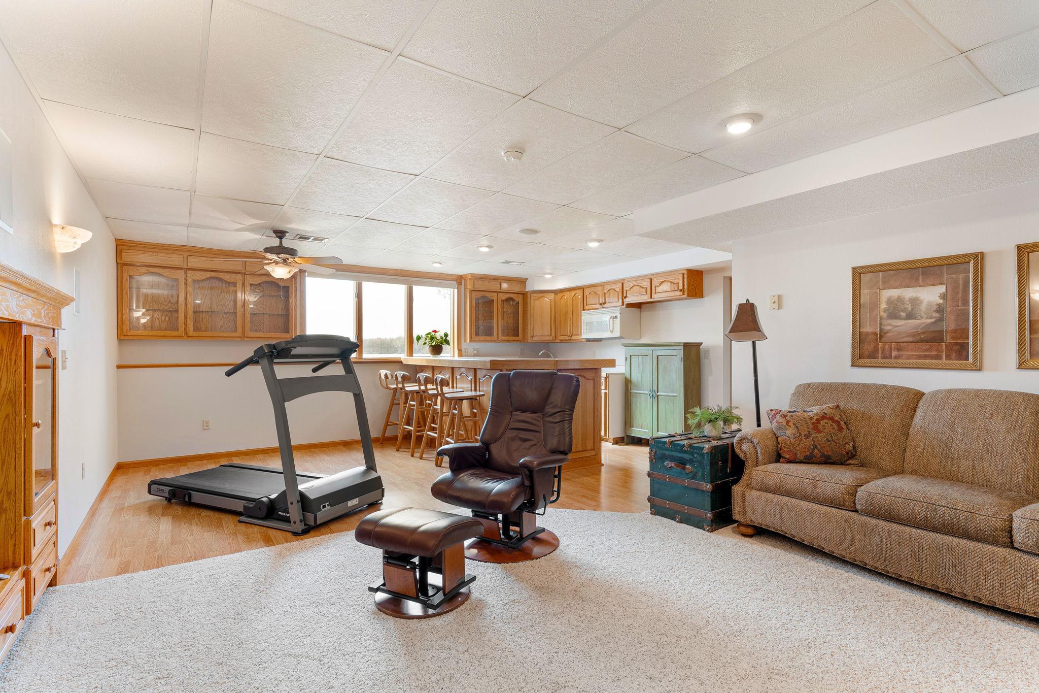 59-web-or-mls-20645-206th-st-w.jpg