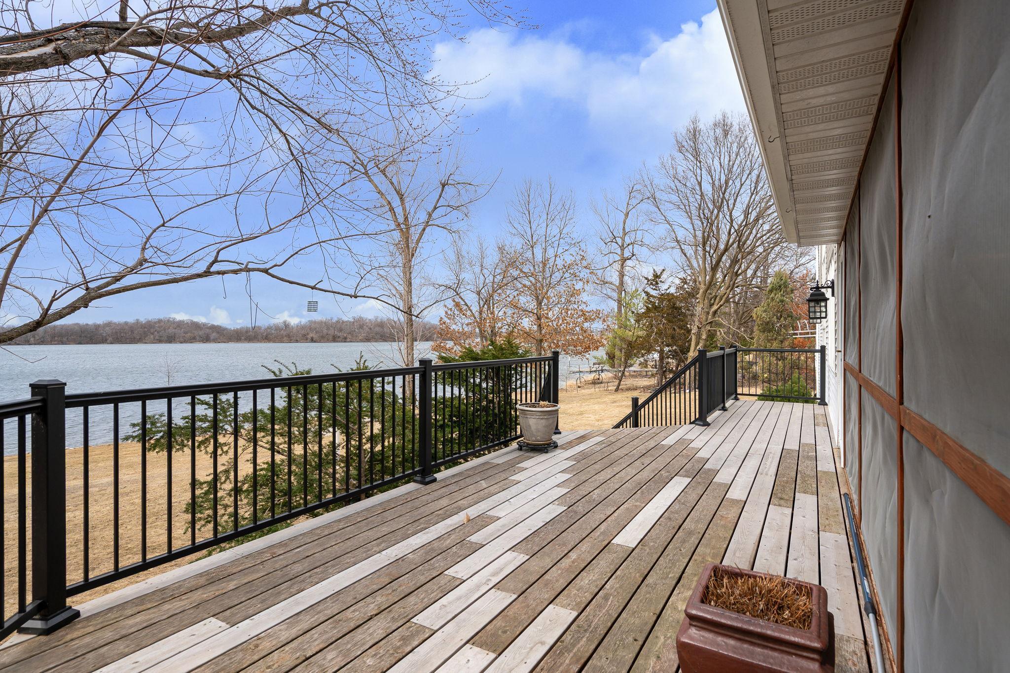 12-web-or-mls-20645-206th-st-w.jpg